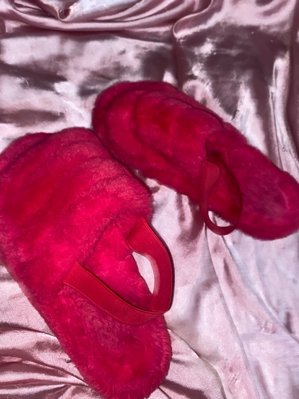 Plush Fuchsia Women's Slide Slippers